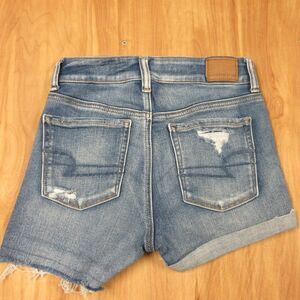 AMERICAN EAGLE Hi-Rise Shortie Sz 0 Frayed Hem Ripped Denim‎ Jeans Shorts Jorts